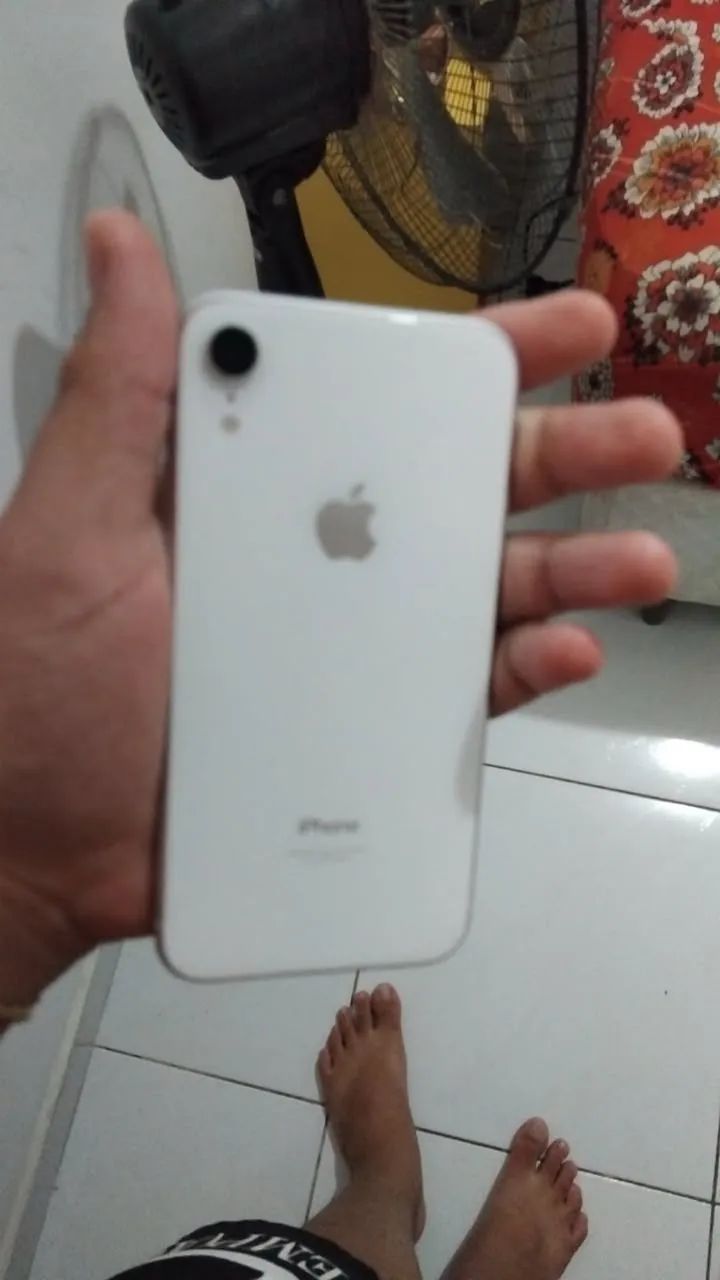 vendo ou troco iphone xr  - Foto 2