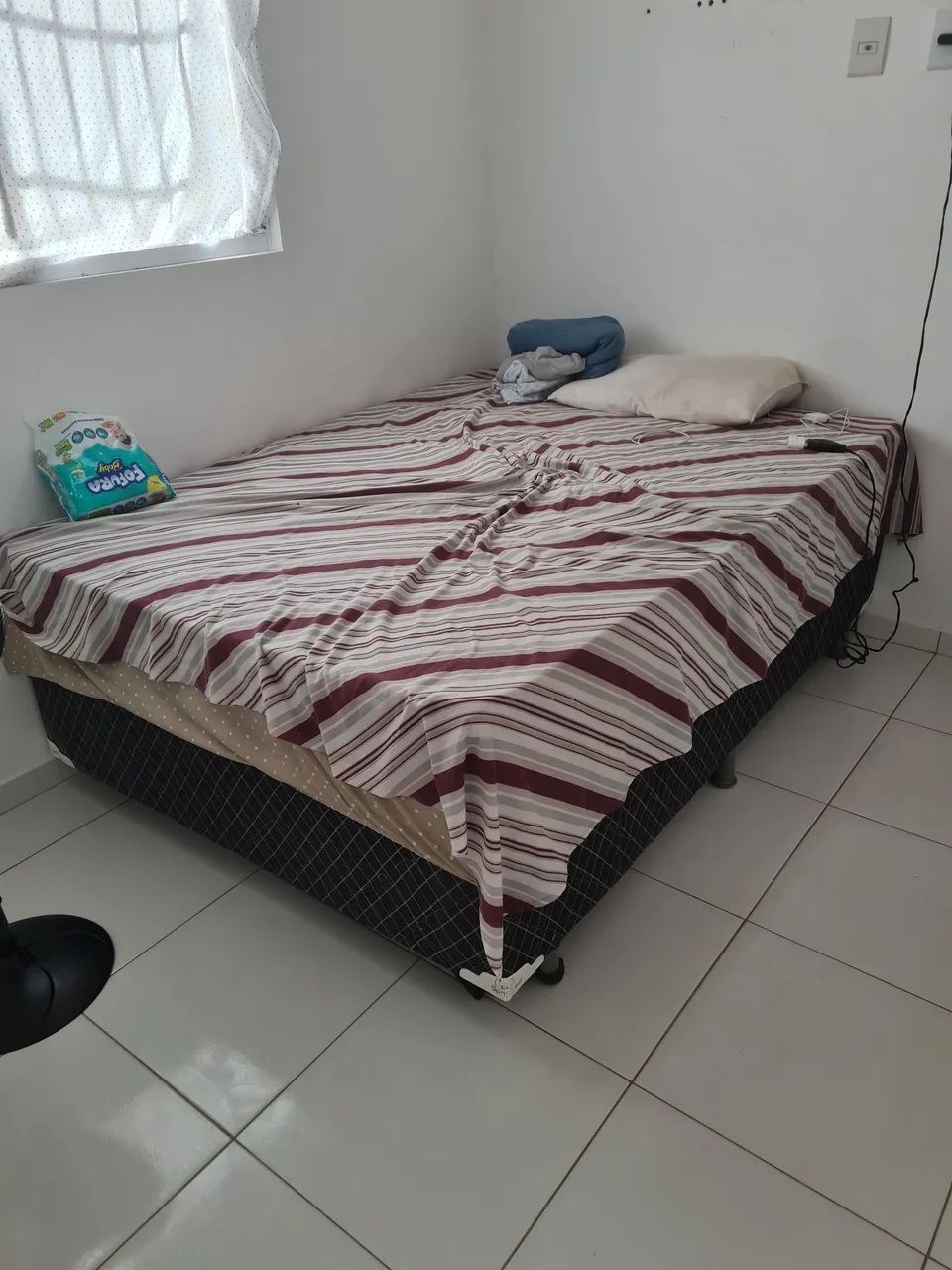 Cama de molas casal