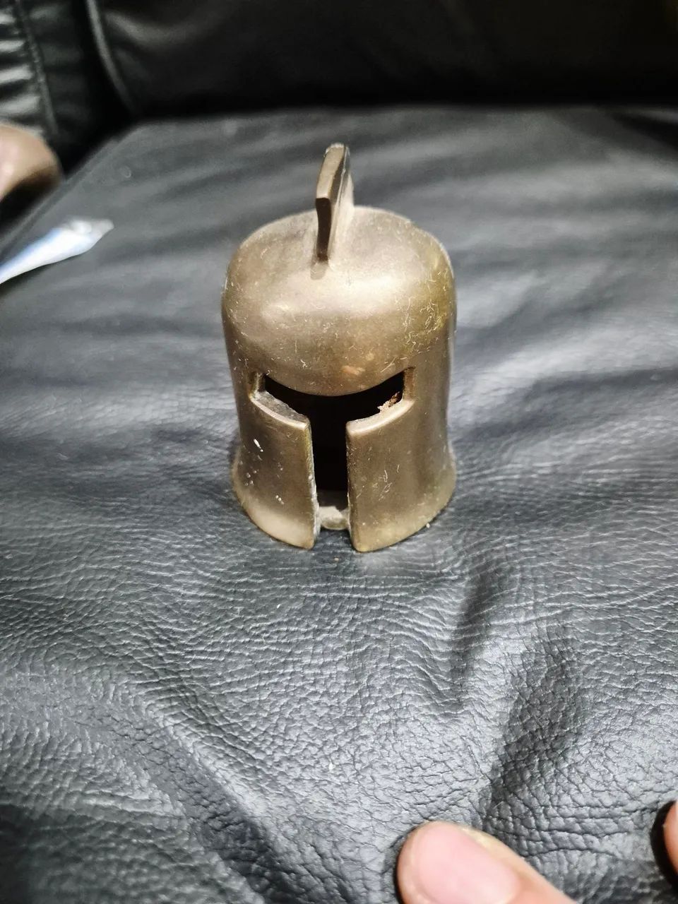 Abridor de Garrafas Vintage Elmo Gladiador em metal maciço