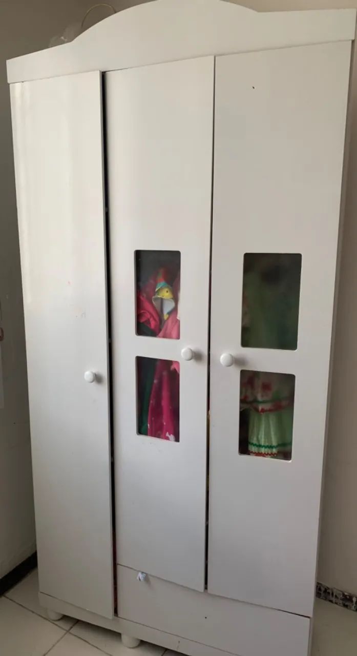 Guarda-roupa infantil 