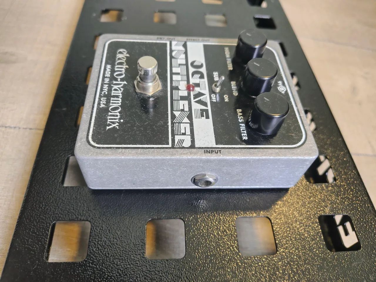 Pedal oitavador Electro Harmonix  - Foto 4