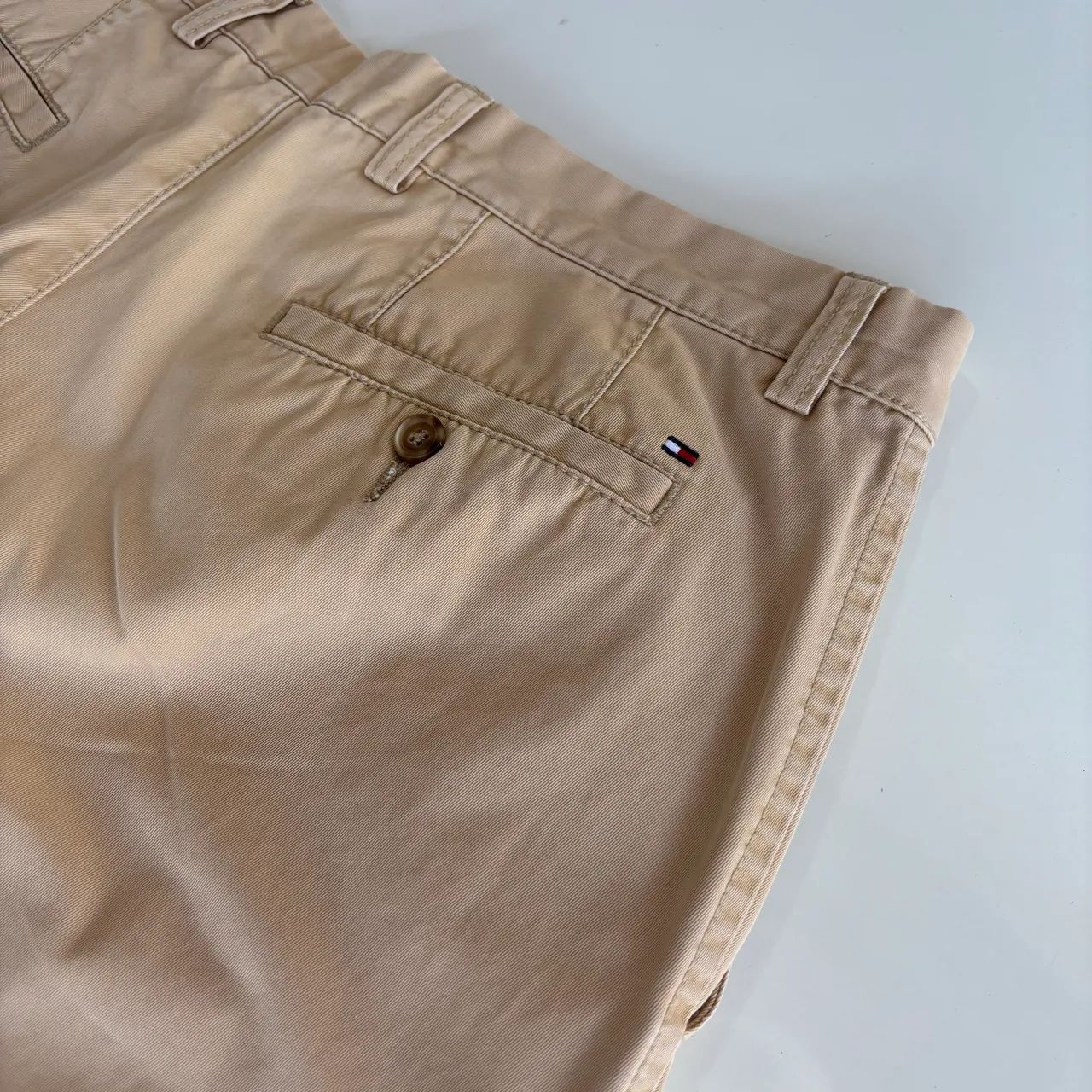 Calça Tommy Hilfiger chino bege  - Foto 3