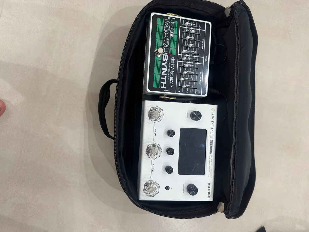 Hotone Ampero II Stomp + EHX Bass Micro Synth + Bag - Foto 2