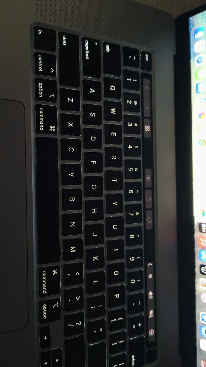Macbook PRO i9 2,3ghz  - Foto 2