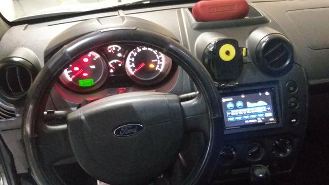 Fiesta sedan, completo sem detalhes pra fazer é pegar e rodar - Foto 4