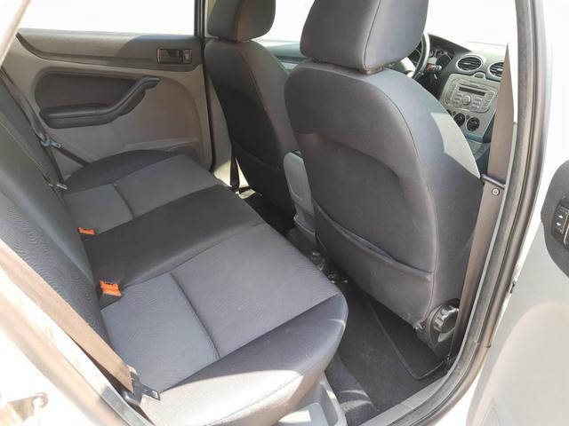 Ford Focus Sedan - Foto 2
