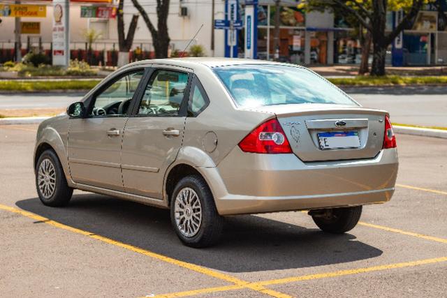 Ford Fiesta Sedan 1.6 Flex - Completo - Foto 8