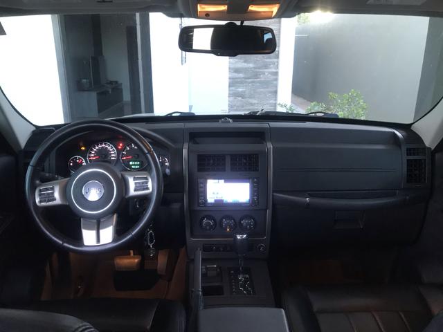 Jeep Cherokee Sport Automática 4x4 2012 - Foto 2