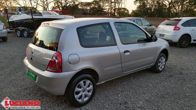 Clio - Foto 4