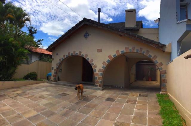 Casa à venda com 3 dormitórios em Vila assunção, Porto alegre cod:BT6463