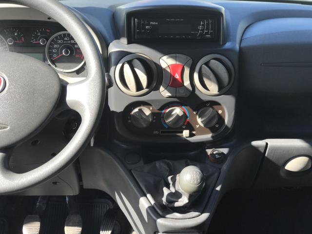 Doblo essence 1.8 6 lugares - Foto 12