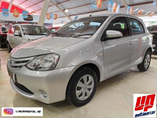 Toyota- Etios Hatch 1.5 XS