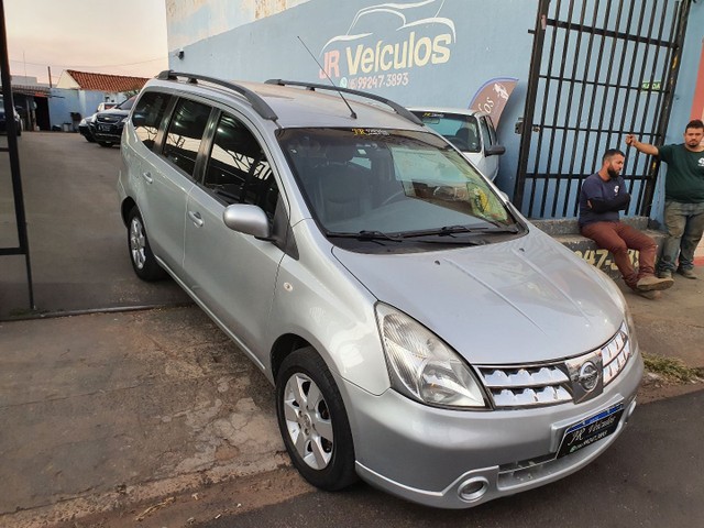 NISSAN GRAN LIVINA 1.8 2012 FLEX 7 LUGARES
