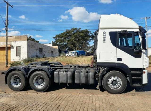 CAMINHÃO IVECO 2008 BEM CONSERVADO