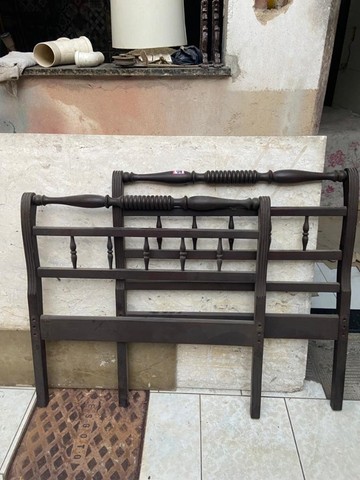 Cama Solteiro Estilo Marquesa Em Cedro - Foto 3