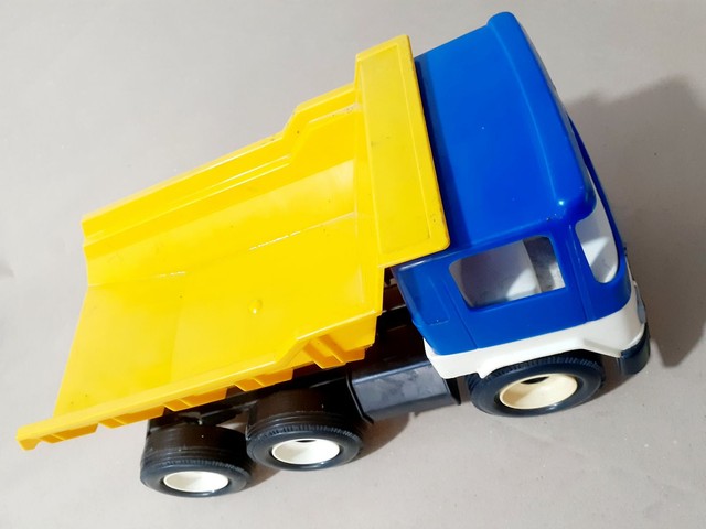 Brinquedo antigo caminhão ESTRELA 