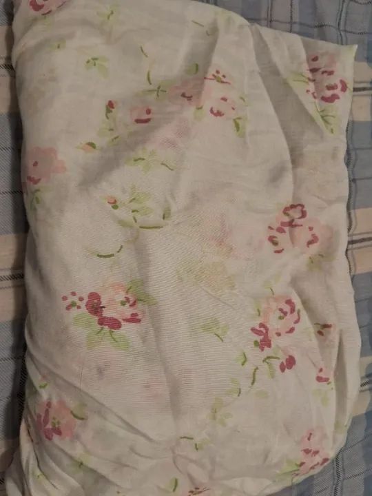 Lençol de baixo com elástico para cama de solteiro + 1 fronha.