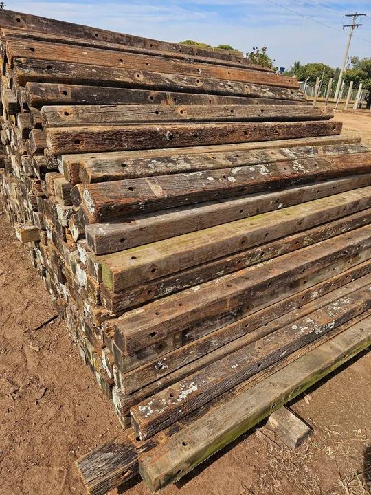 Cruzetas de Madeira Nobre 9cmx11cmx2,40m - Foto 3