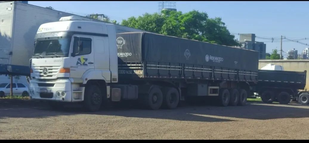 Vende-se Conjunto completo Cavalo mecânico Mercedes 1944S eletrônico e Reboque Librelato - Foto 5