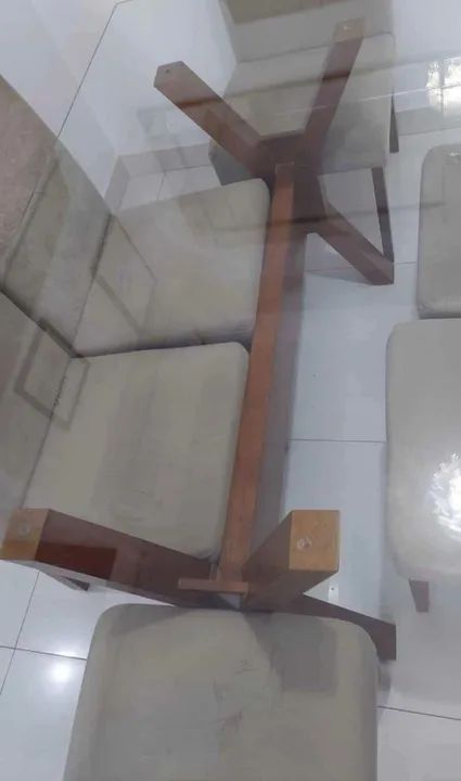 Mesa com tampo de vidro - 6 lugares  - Foto 5