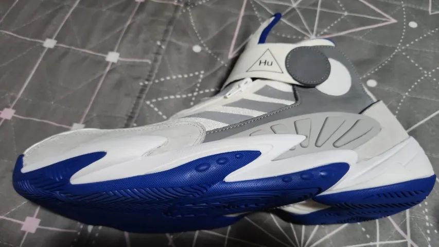 Tenis Adidas x Pharrell Crazy BYW 0 a 60 BOS 'Branco Real' Azul