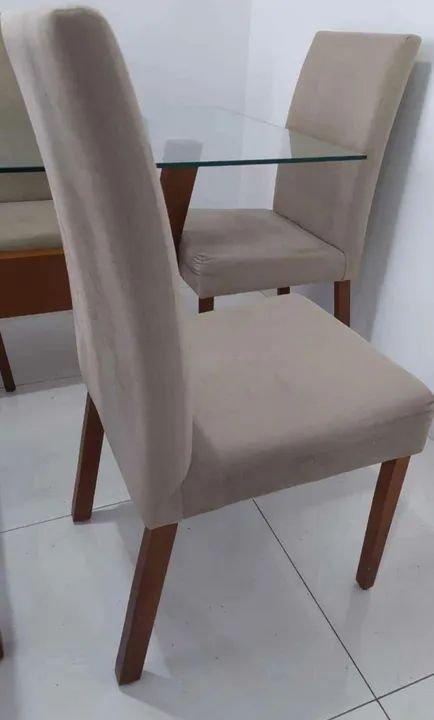 Mesa com tampo de vidro - 6 lugares  - Foto 3
