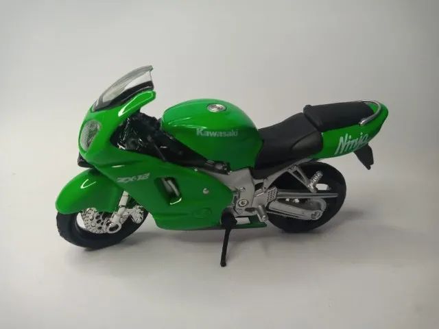 Miniatura Kawasaki Ninja Zx-12 Maisto 1/18 - Hobbies e coleções