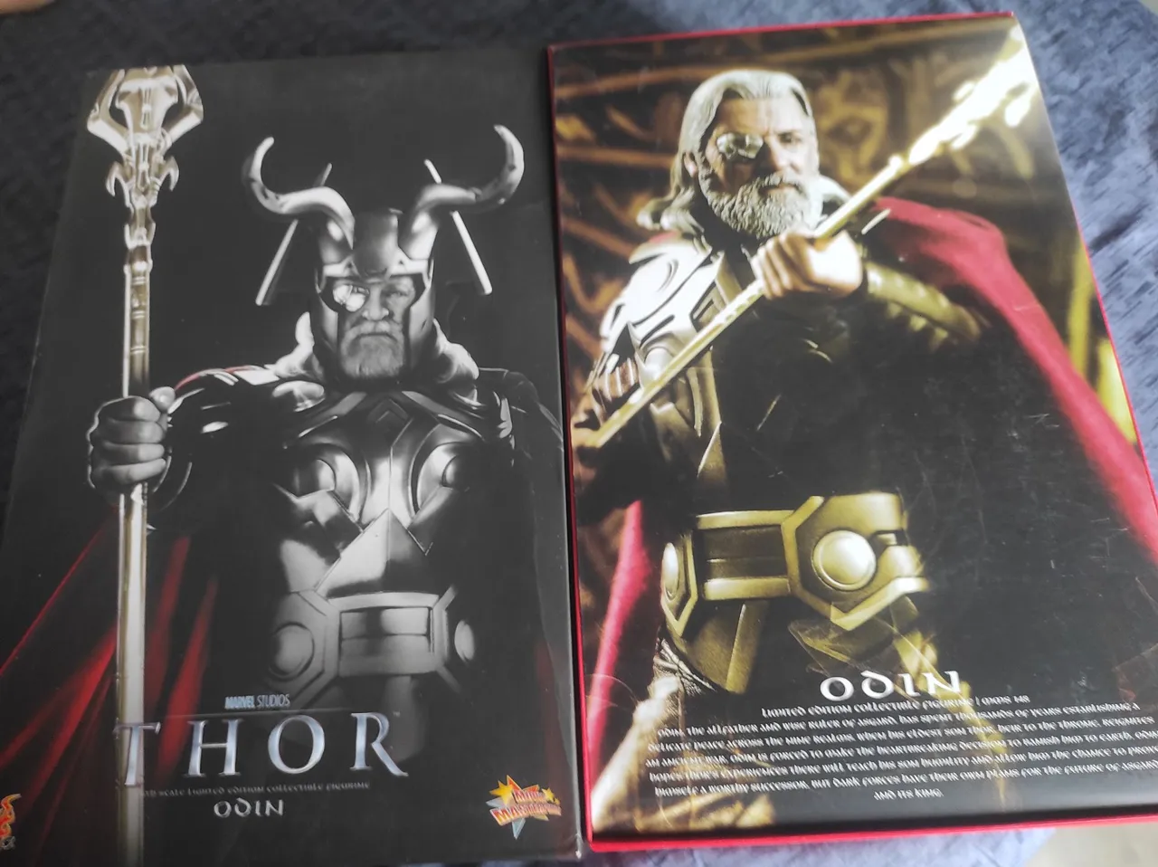 Hot Toys Figura de Ação Odin - Thor - Edição Limitada Marvel avengers vingadores 