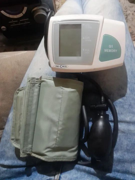 Aparelho de Medição de Pressão Arterial Pro Check - Foto 2