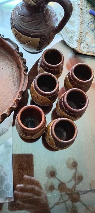 Conjunto de Jarro e Copinhos Decorativos em Cerâmica - Foto 3