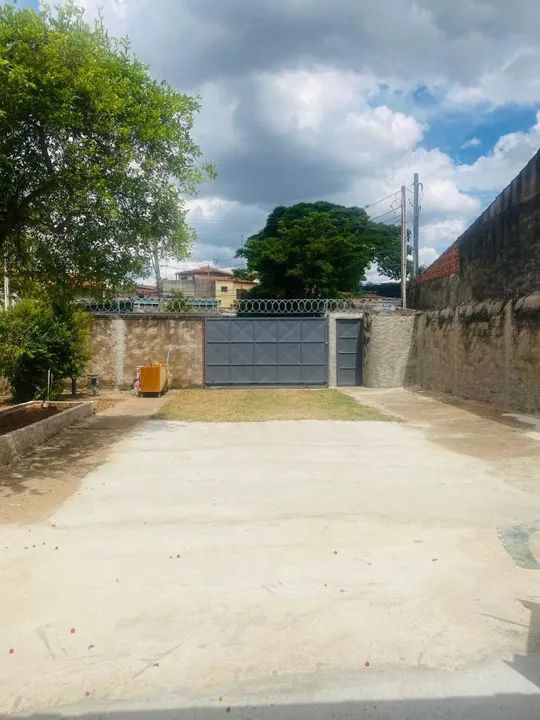 Casa para Venda em Sorocaba, Jardim Abaeté, 2 dormitórios, 1 suíte, 2 banheiros, 6 vagas - Foto 2