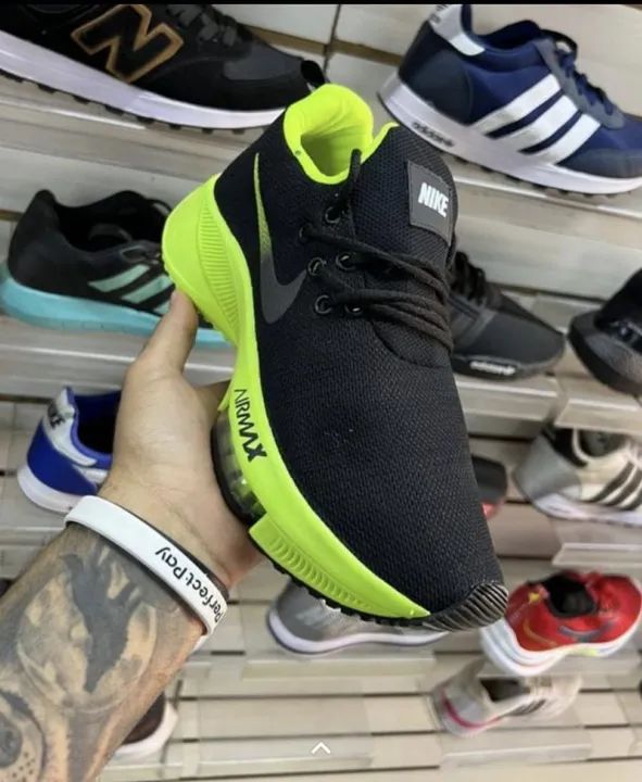 Tênis Nike Air Max Preto e Verde