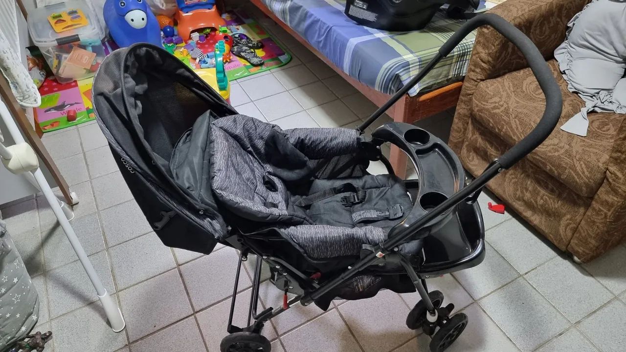 Carrinho de Bebê Reverse Cosco Preto - Foto 4