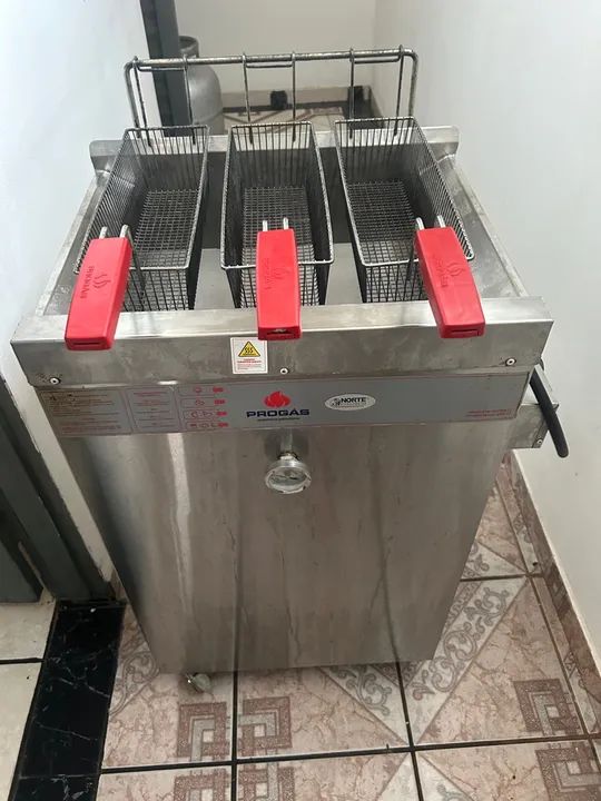 Fritadeira Industrial Progás PR-2000 BPG 21,5L - Semi-nova, 4 meses de uso - Foto 2
