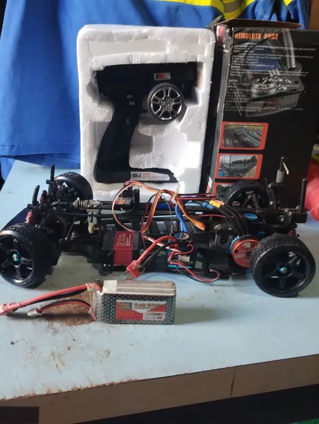 Automodelo yokomo drift fibra de carbono !!! Carro completo só falta a bolha !!. - Foto 2