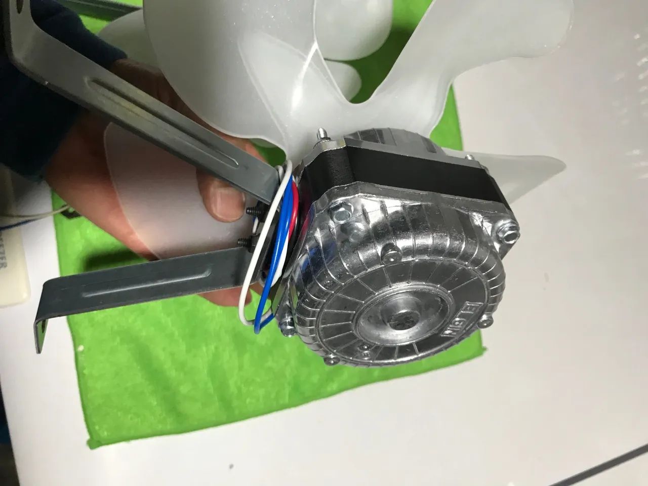 Eletroventilador bivolt elgin/ exaustor - Foto 2