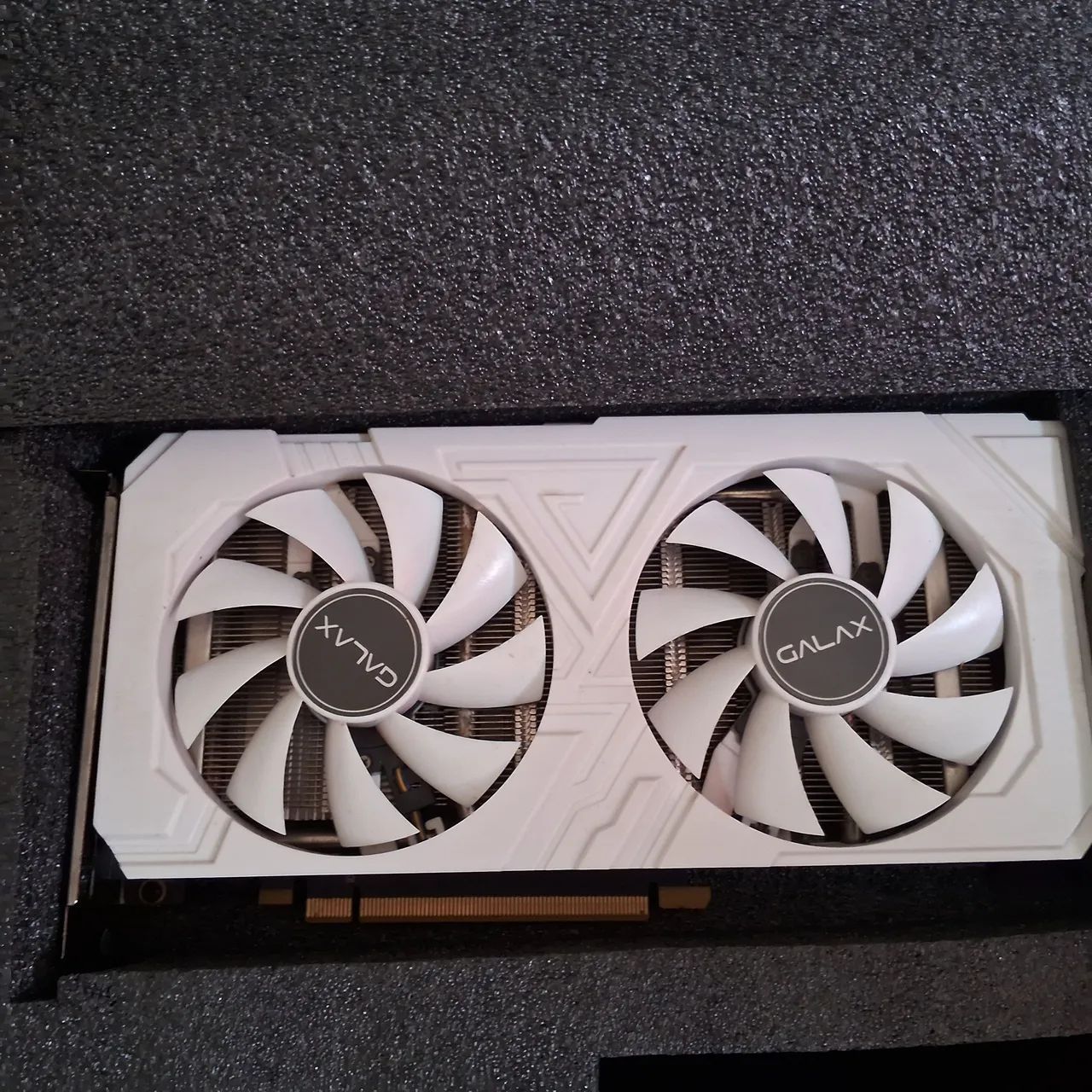 LEIA A DESCRIÇÃO GeForce GTX 1660 Super EX White 6GB - Foto 2