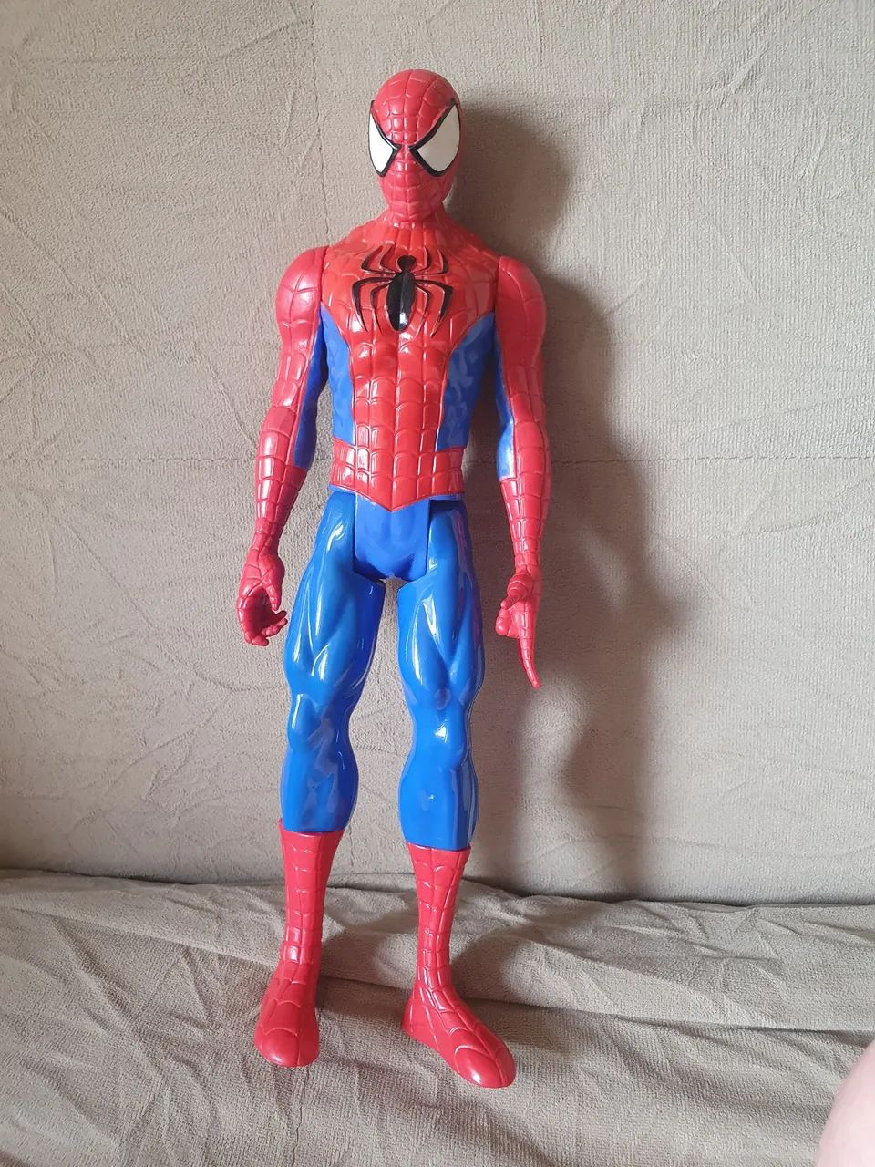 Boneco homem aranha