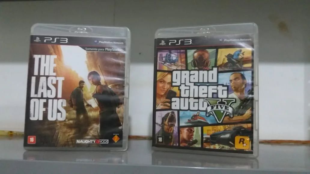 2 Jogos - the last os us e gta V para PS3 - Foto 2