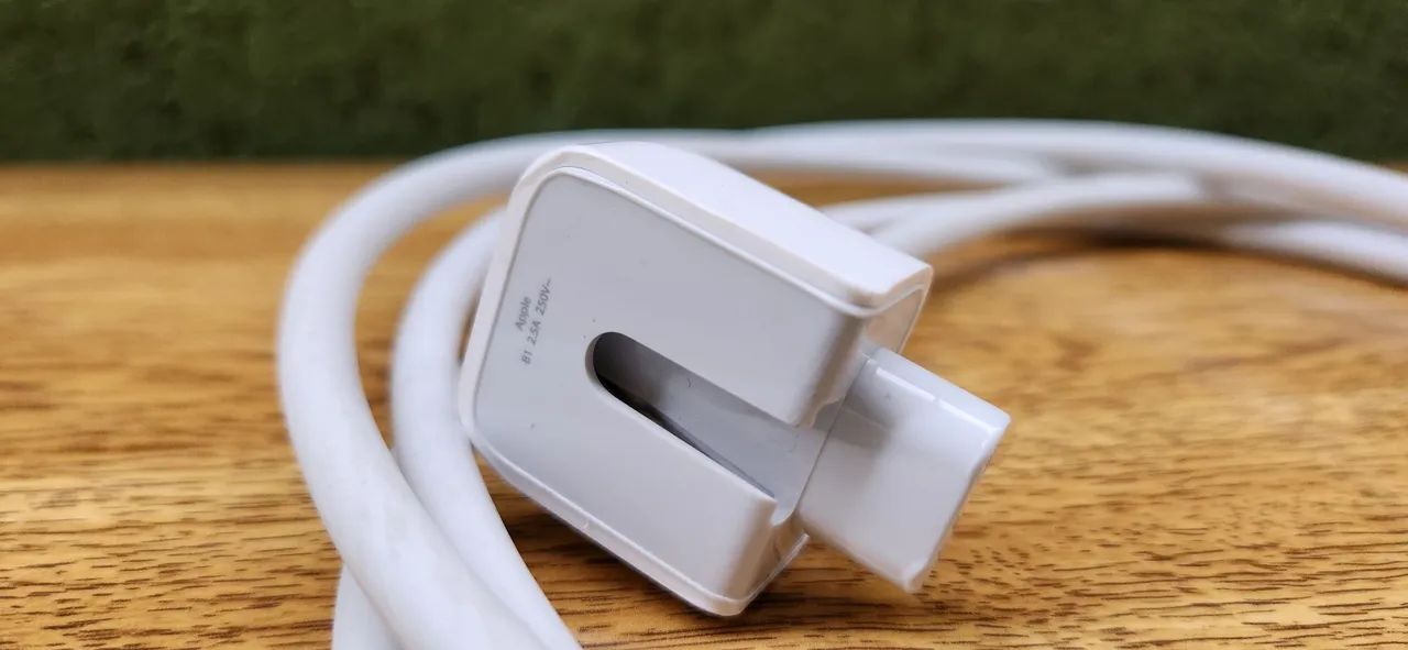 Cabo extensor Apple B1 2.5A 250V - Foto 2