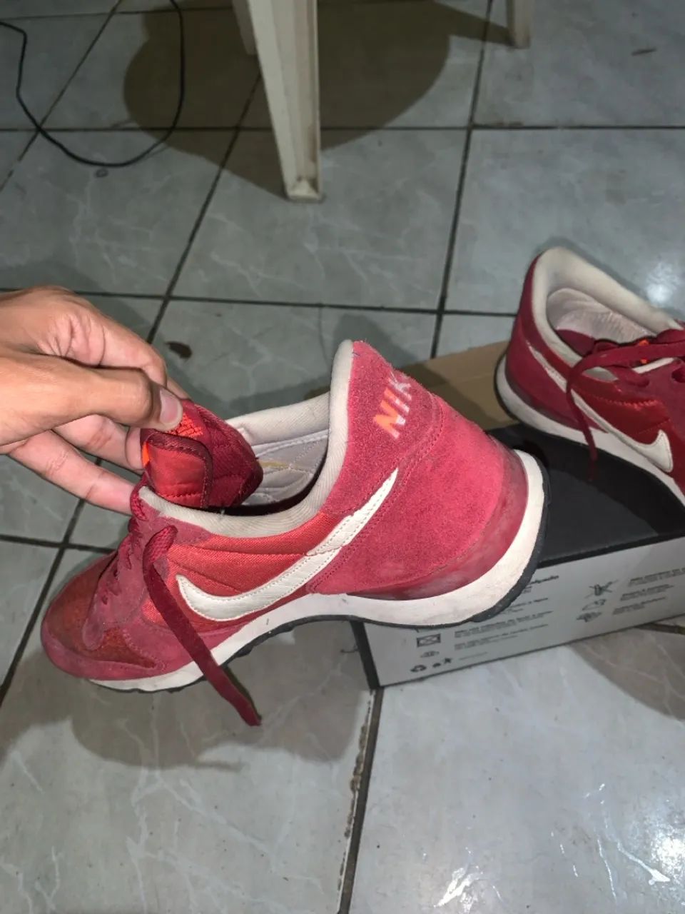 Tênis nike vermelho original 