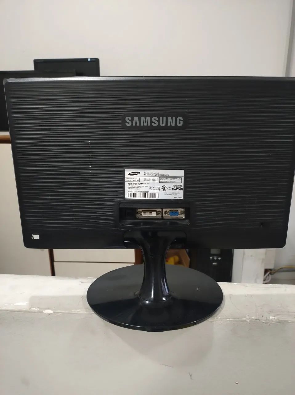 Monitor Samsung 19 polegadas 