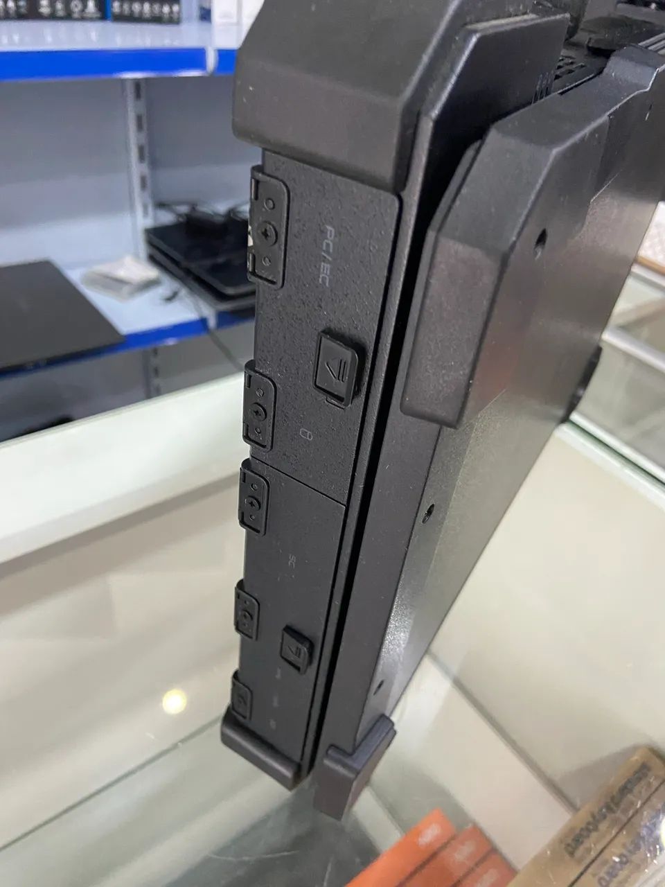 Notebook Dell latitude extreme  - Foto 3