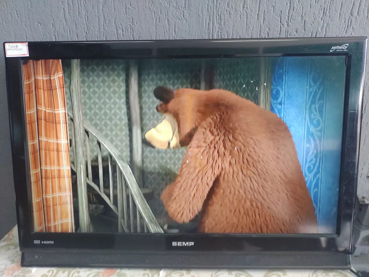 Vendo tv Semp toshiba 32 polegadas com conversor digital integrado obs. Nao e smartv  - Foto 2