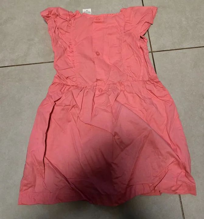 Vestido de renda rosa Carter's - Tamanho 2 anos - Foto 2