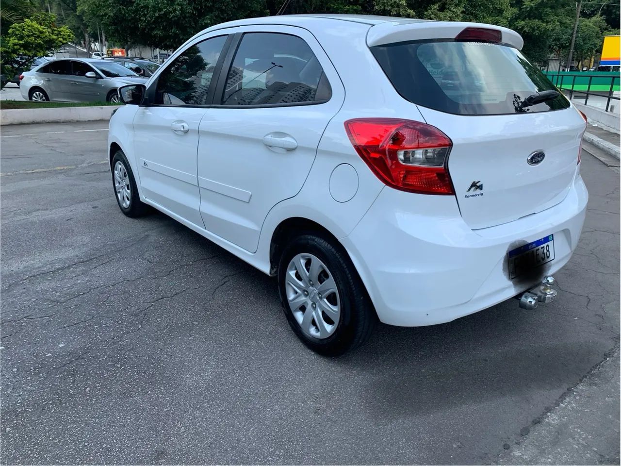 Ford Ka 1.0 completo baixo km