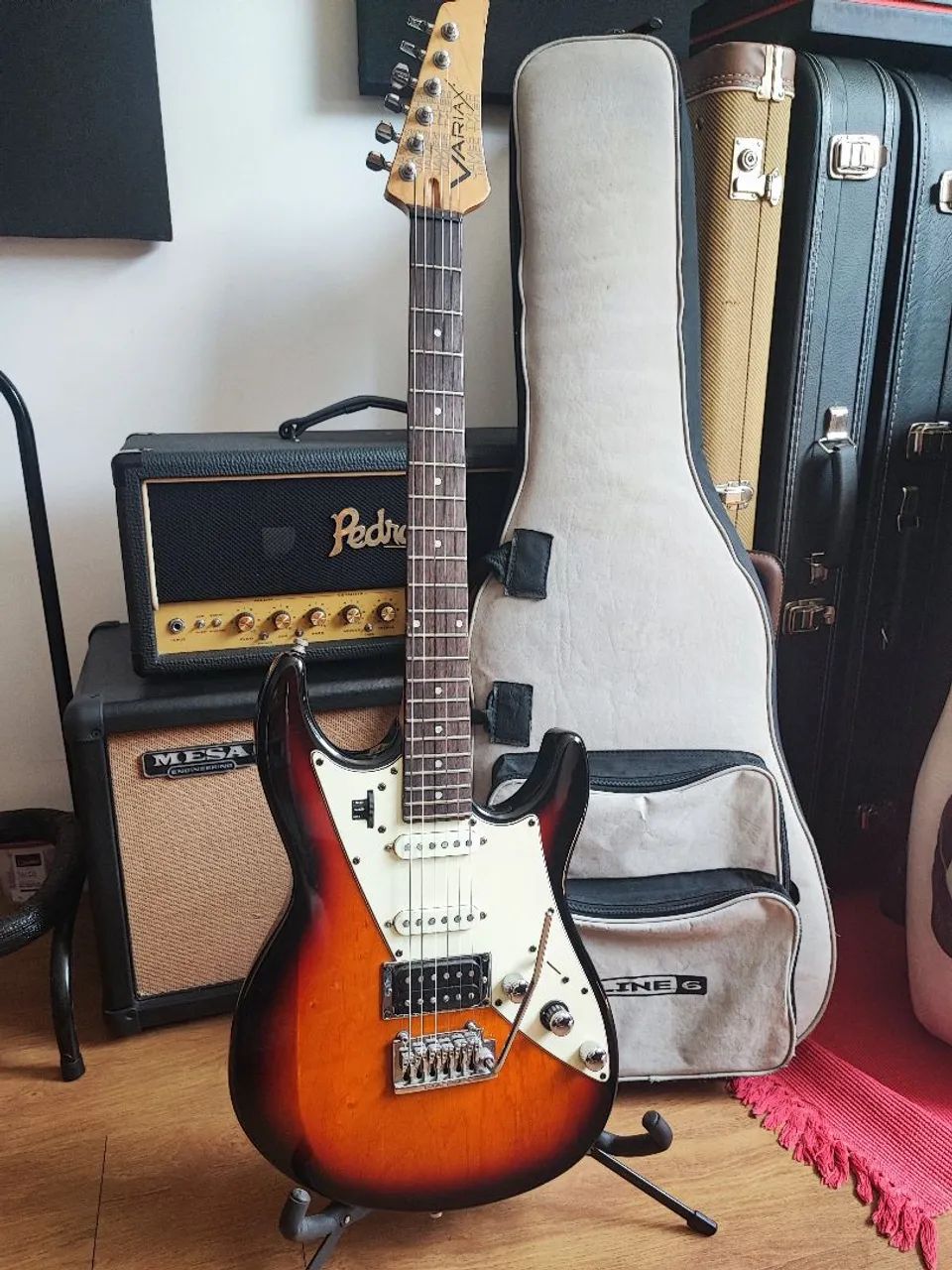 Guitarra Line 6 Variax JTV-69 - Instrumentos musicais - Paciência