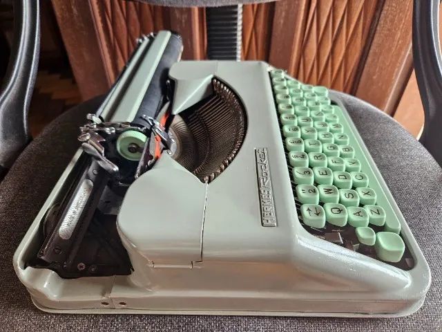 Swiss Typewriter64962661686915123