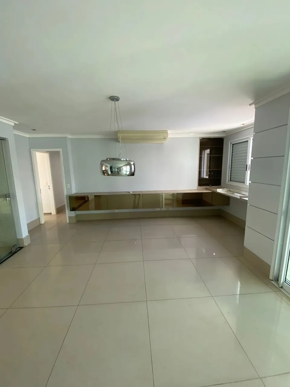 Imóvel para venda tem 156 metros quadrados com 3 quartos em Serrinha - Goiânia - GO