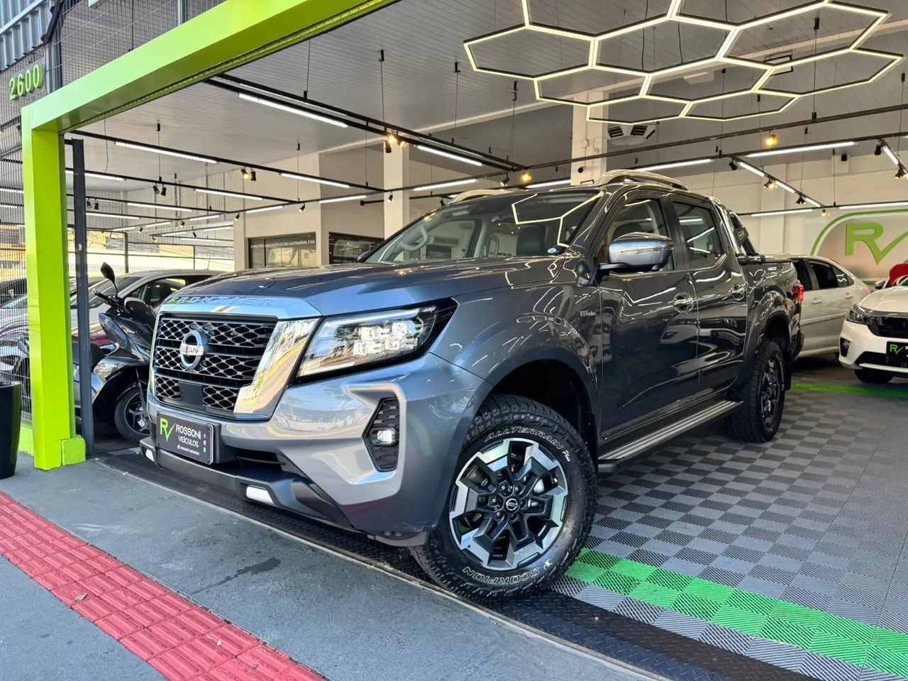 Nissan Frontier Platinum turbo diesel automática 4x4